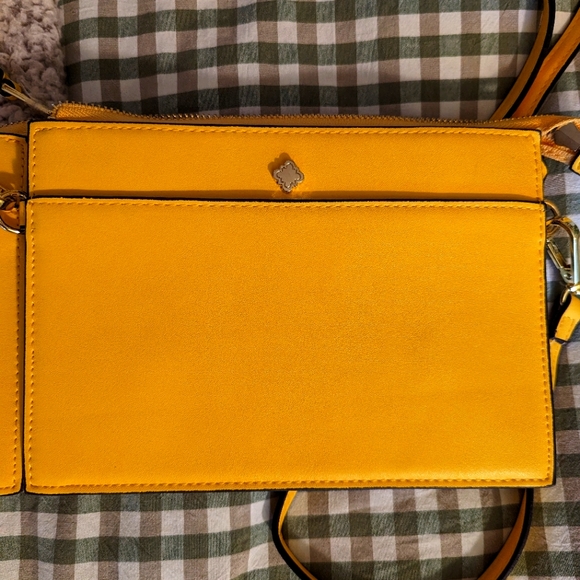 Dixie Crossbody - Picture 2 of 5